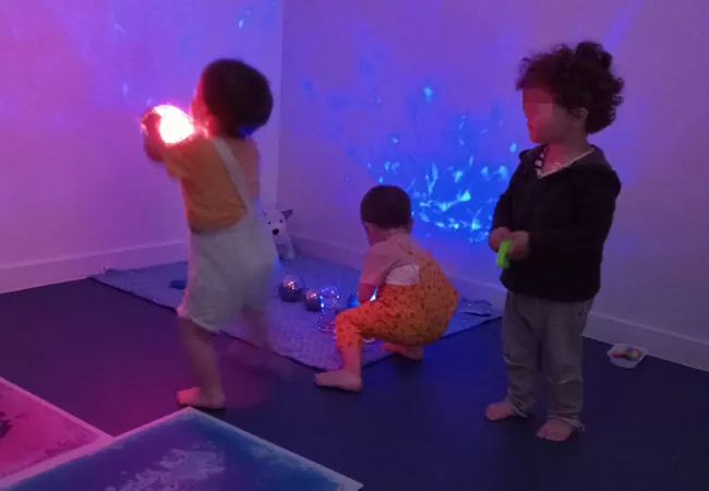 jeux lumière enfant